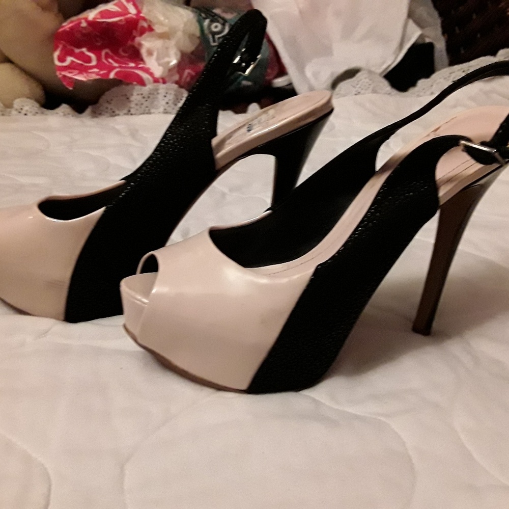 BCBG heels